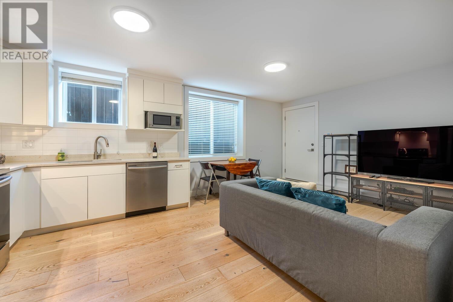 621 Fifth Street, New Westminster, British Columbia  V3L 2Y1 - Photo 30 - R2940661