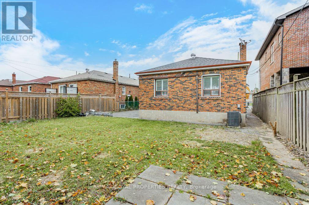 6 Wortham Drive S, Toronto (Woburn), Ontario  M1G 1W4 - Photo 32 - E10430481