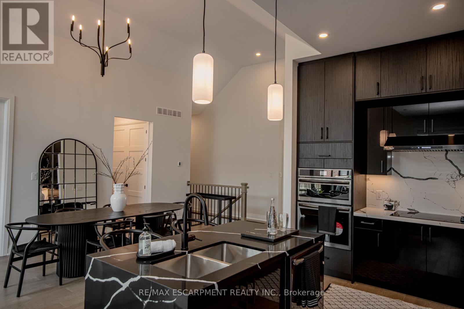 11 Primrose Street, Pelham, Ontario  L8L 7A2 - Photo 12 - X9262712