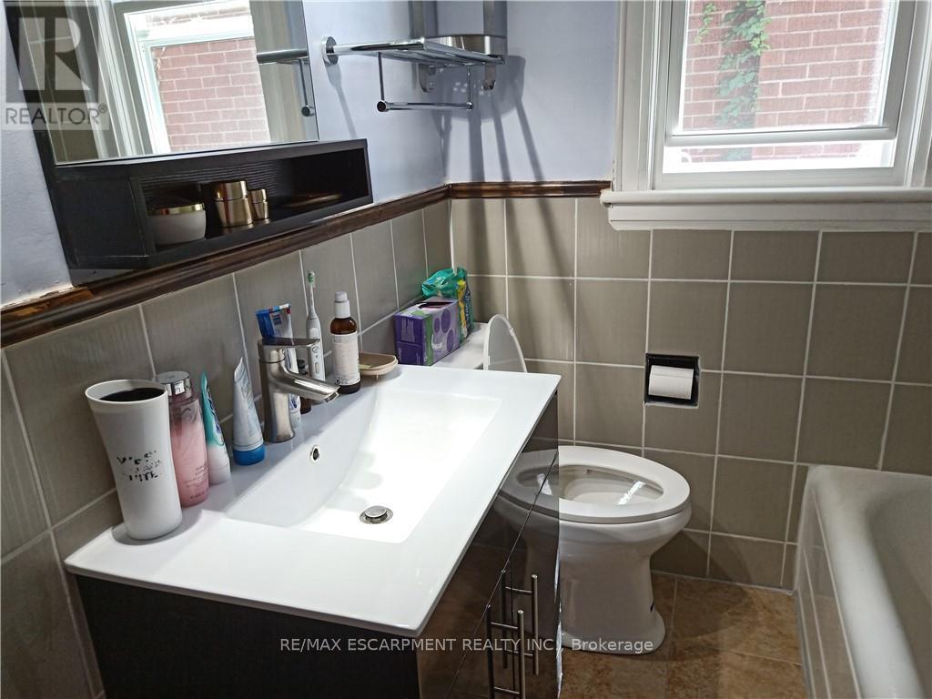 84 Arnold Street, Hamilton, Ontario  L8S 1R6 - Photo 11 - X9262768