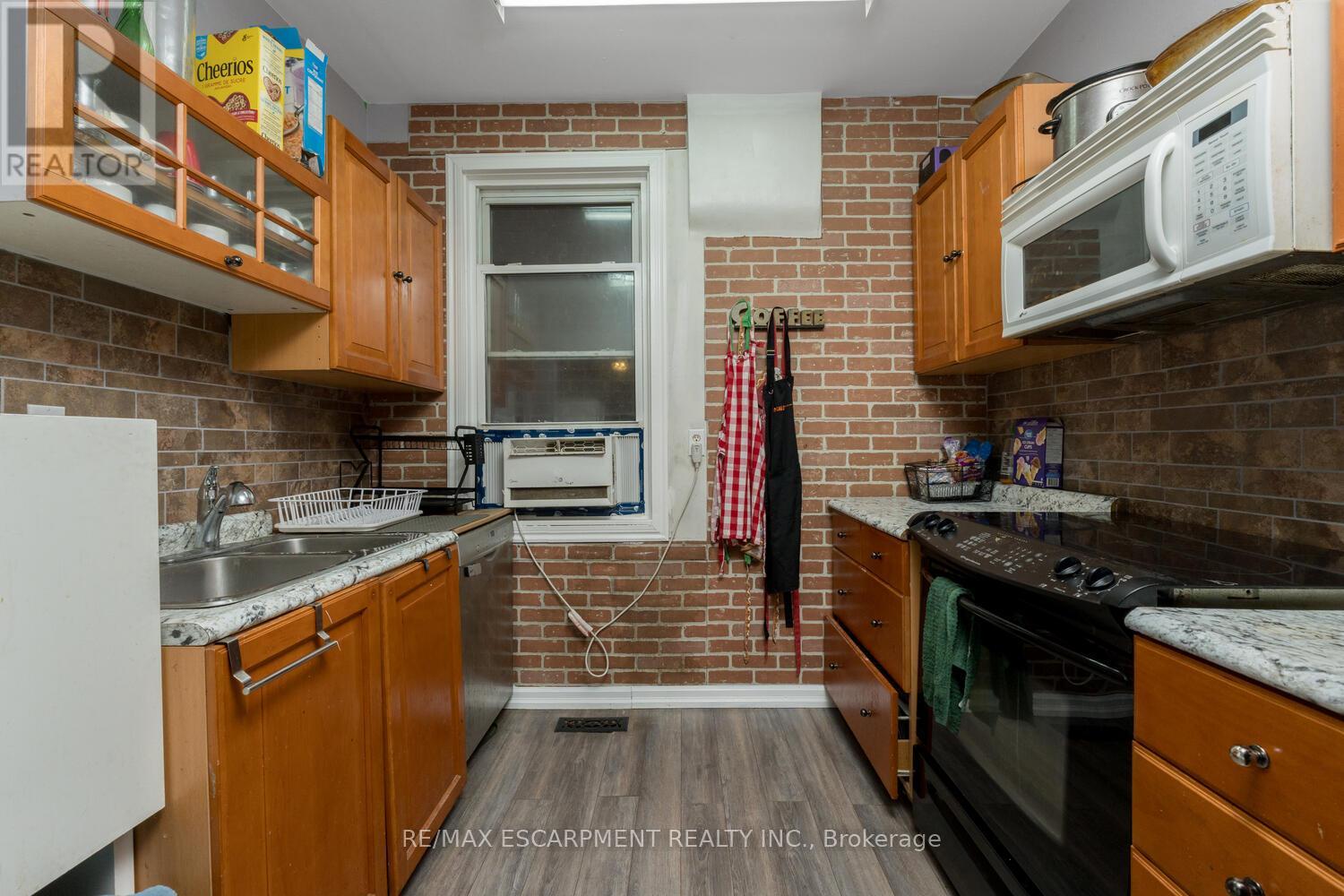 236 Grosvenor Avenue N, Hamilton, Ontario  L8L 7S9 - Photo 14 - X9263570