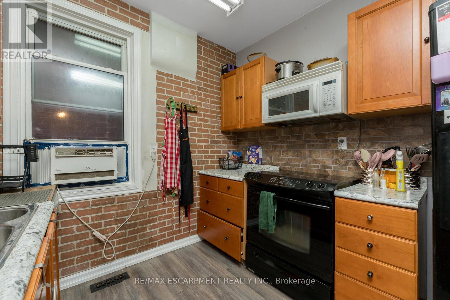 236 Grosvenor Avenue N, Hamilton, Ontario  L8L 7S9 - Photo 15 - X9263570