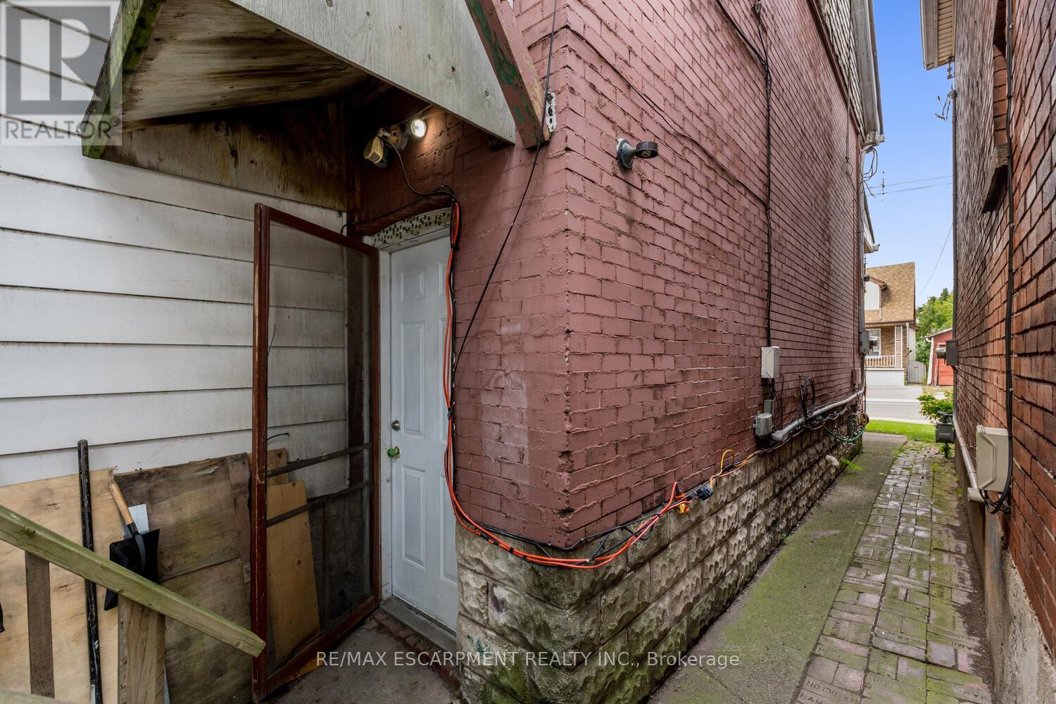 236 Grosvenor Avenue N, Hamilton, Ontario  L8L 7S9 - Photo 21 - X9263570