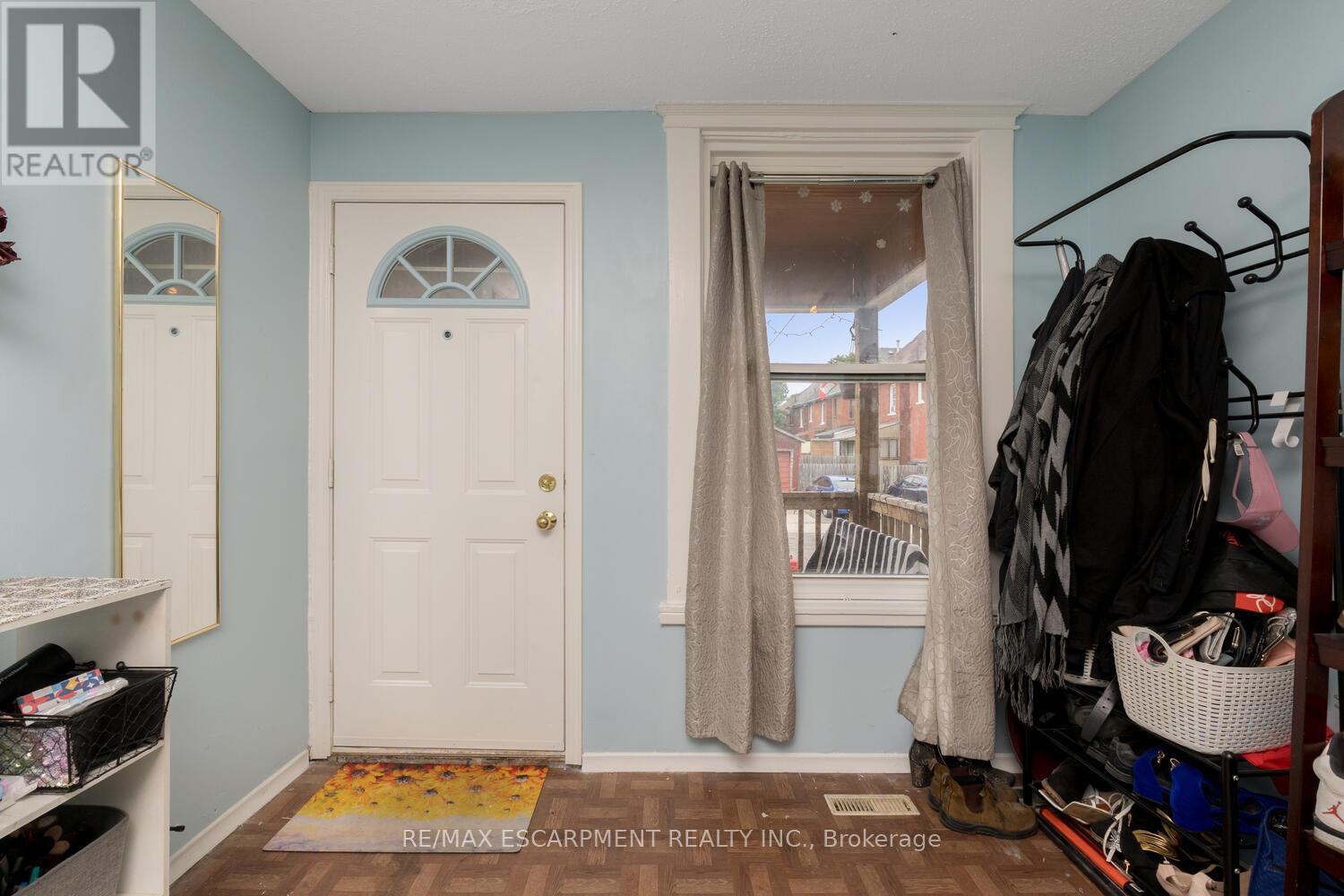 236 Grosvenor Avenue N, Hamilton, Ontario  L8L 7S9 - Photo 6 - X9263570