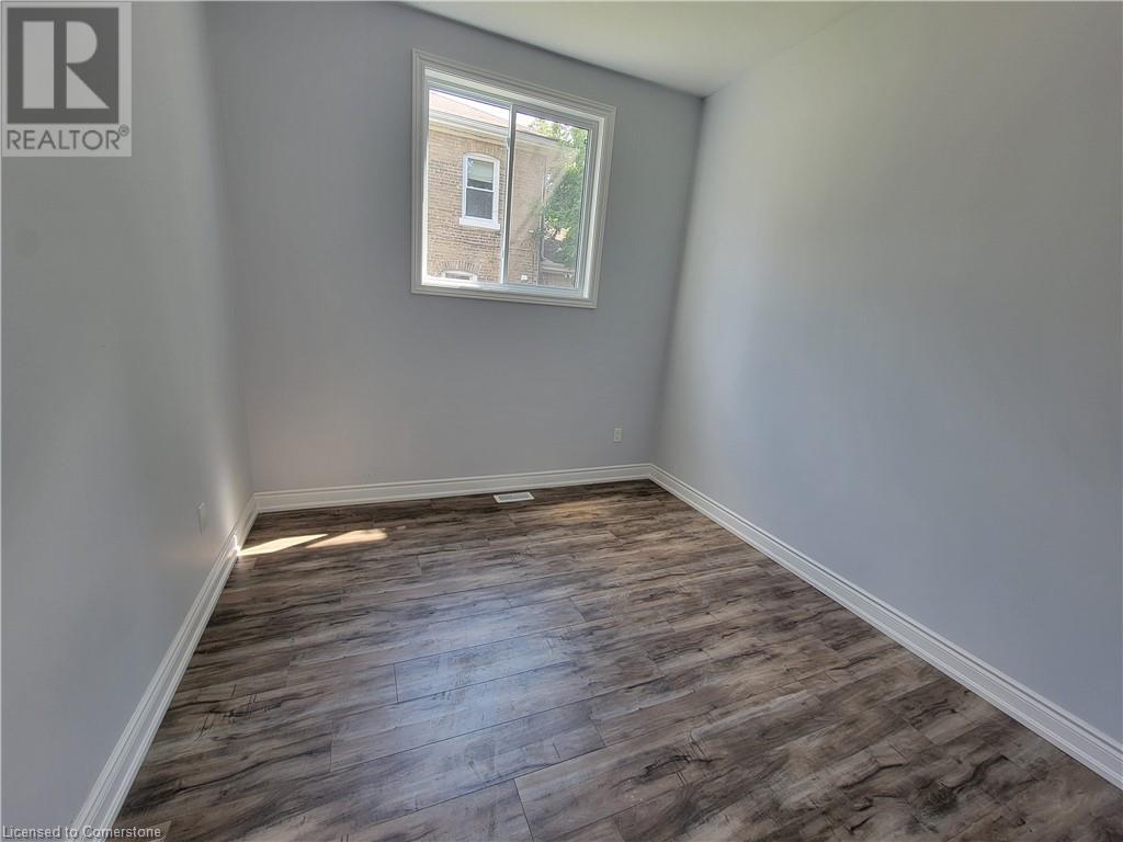 103 Peel Street, Brantford, Ontario N3S 5M3 - Photo 8 - 40679071