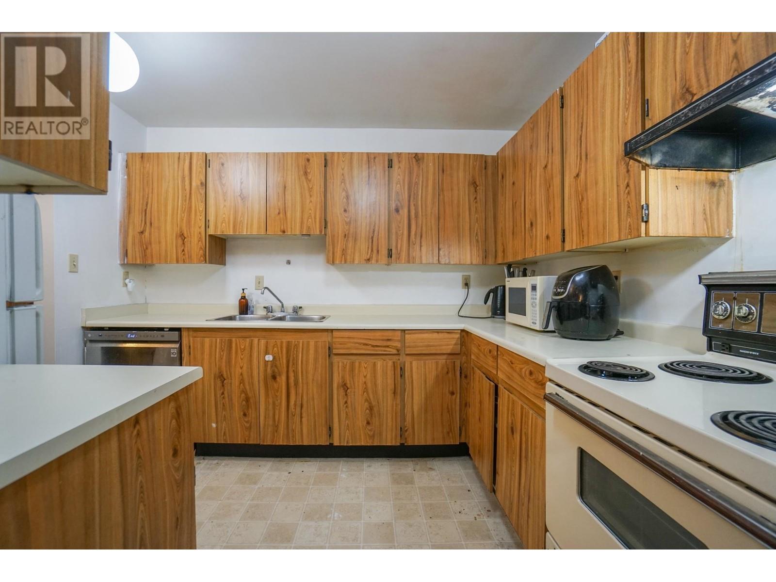 Listing Picture 7 of 15 : 231 7451 MINORU BOULEVARD, Richmond / 烈治文 - 魯藝地產 Yvonne Lu Group - MLS Medallion Club Member