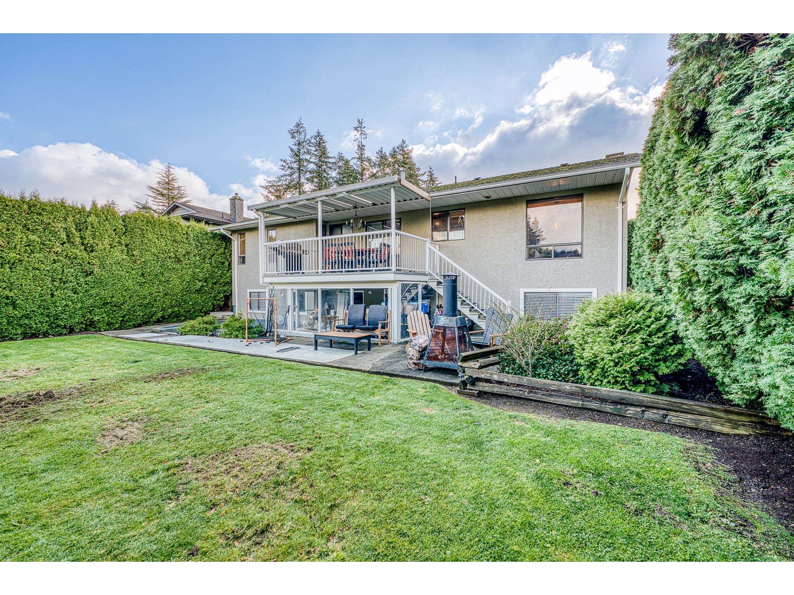 15461 Roper Avenue, White Rock, British Columbia  V4B 2G4 - Photo 37 - R2944862