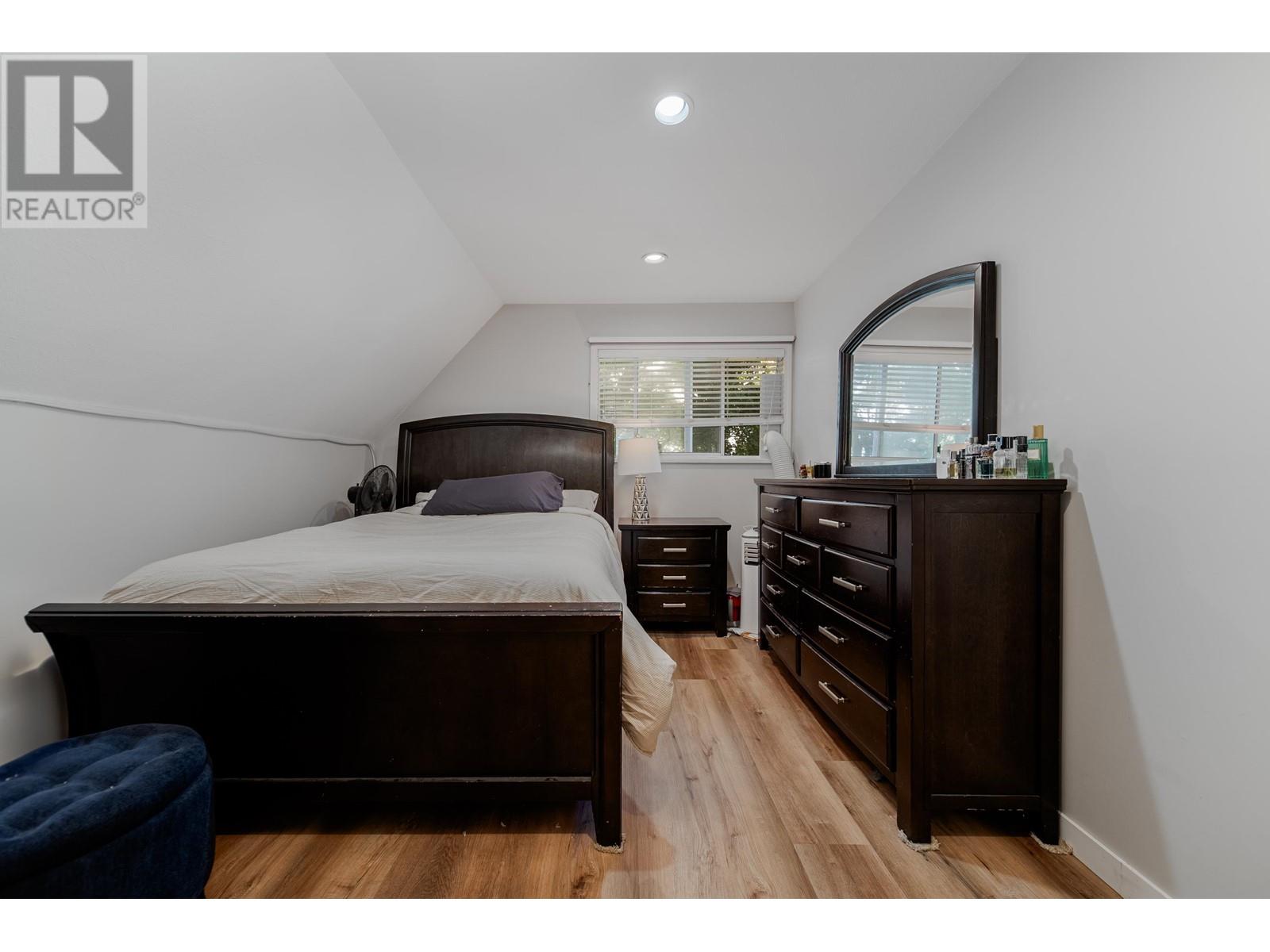 Listing Picture 20 of 38 : 8481 PORTSIDE COURT, Vancouver / 溫哥華 - 魯藝地產 Yvonne Lu Group - MLS Medallion Club Member