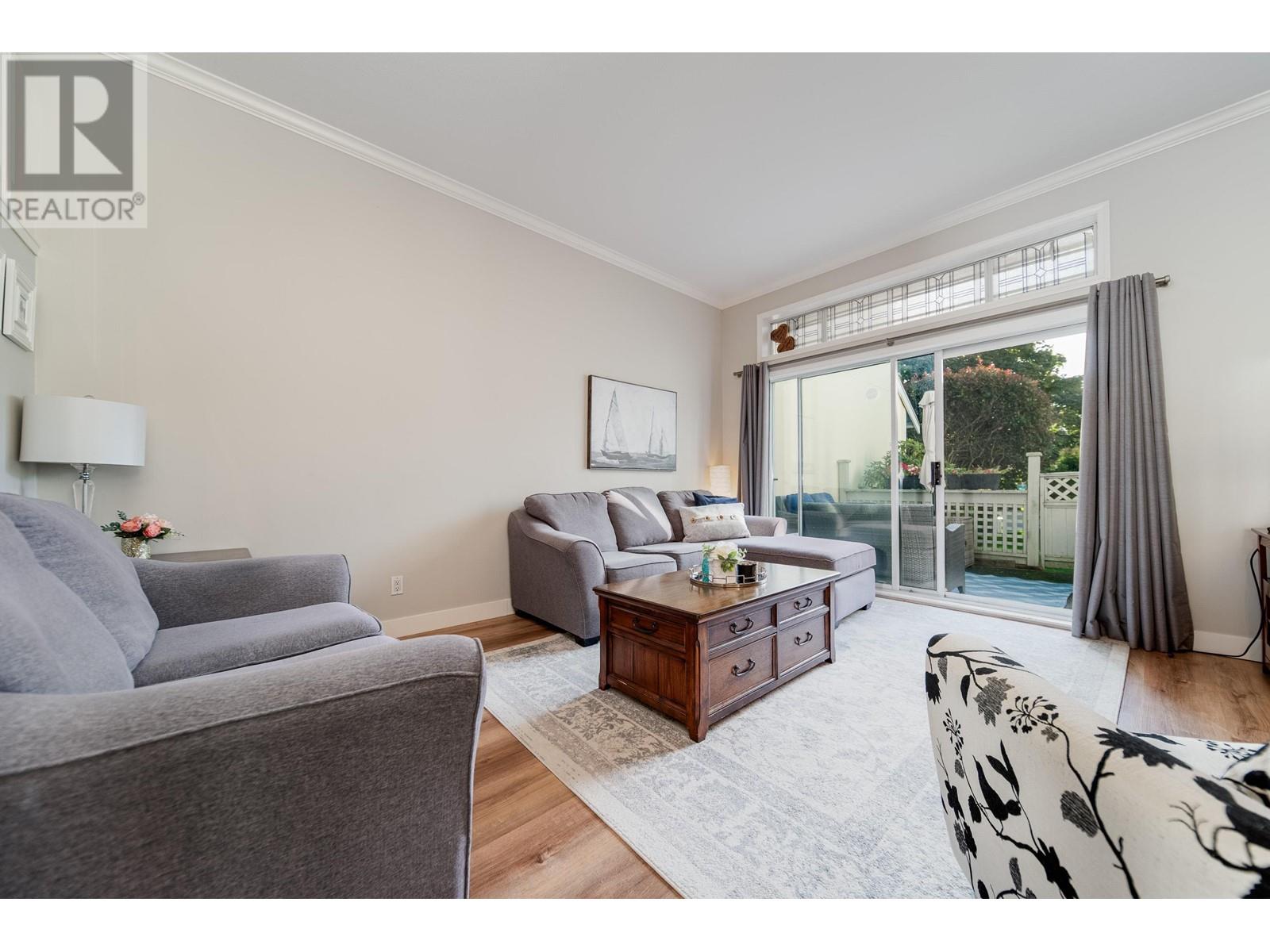 Listing Picture 7 of 38 : 8481 PORTSIDE COURT, Vancouver / 溫哥華 - 魯藝地產 Yvonne Lu Group - MLS Medallion Club Member