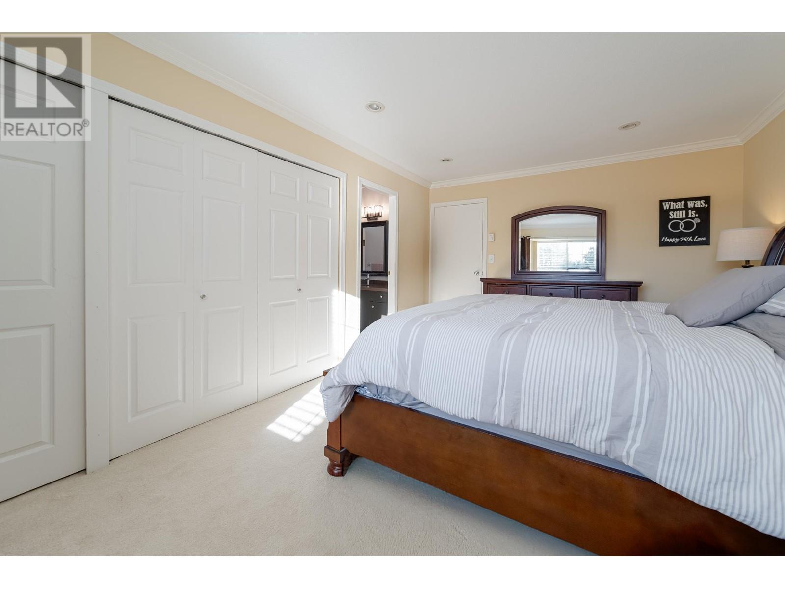 Listing Picture 14 of 38 : 8481 PORTSIDE COURT, Vancouver / 溫哥華 - 魯藝地產 Yvonne Lu Group - MLS Medallion Club Member