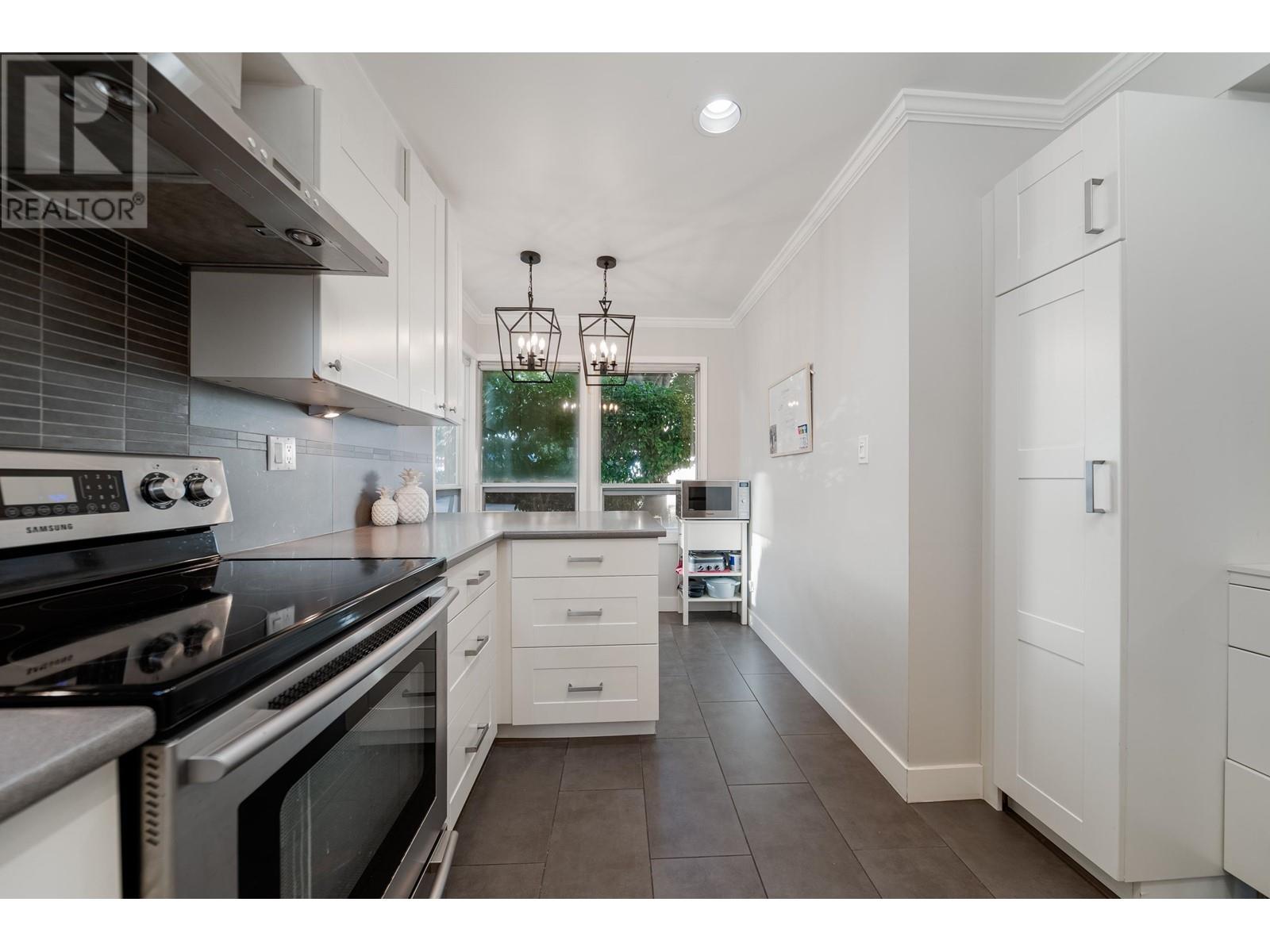 8481 PORTSIDE COURT, Vancouver