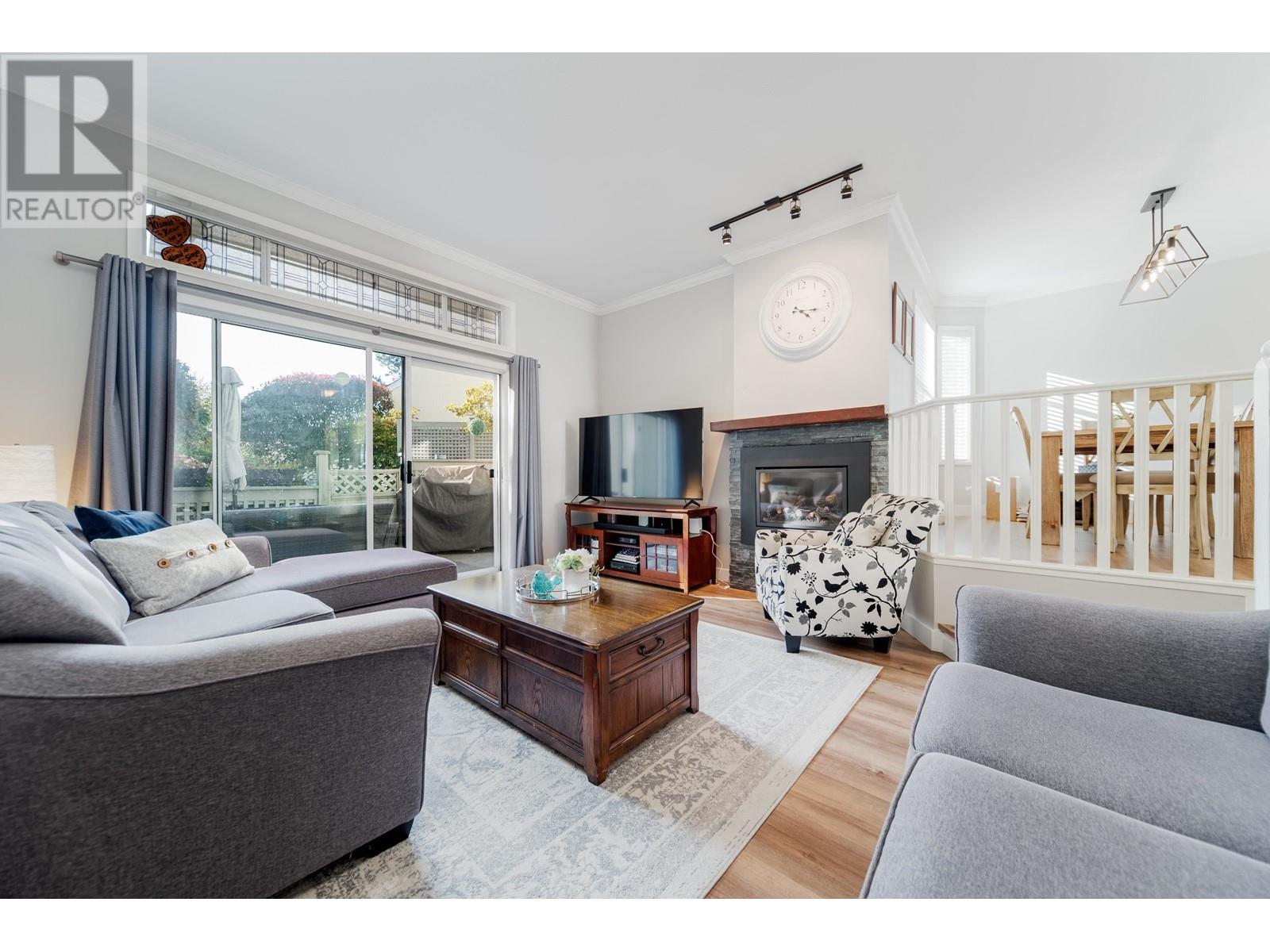 Listing Picture 8 of 38 : 8481 PORTSIDE COURT, Vancouver / 溫哥華 - 魯藝地產 Yvonne Lu Group - MLS Medallion Club Member