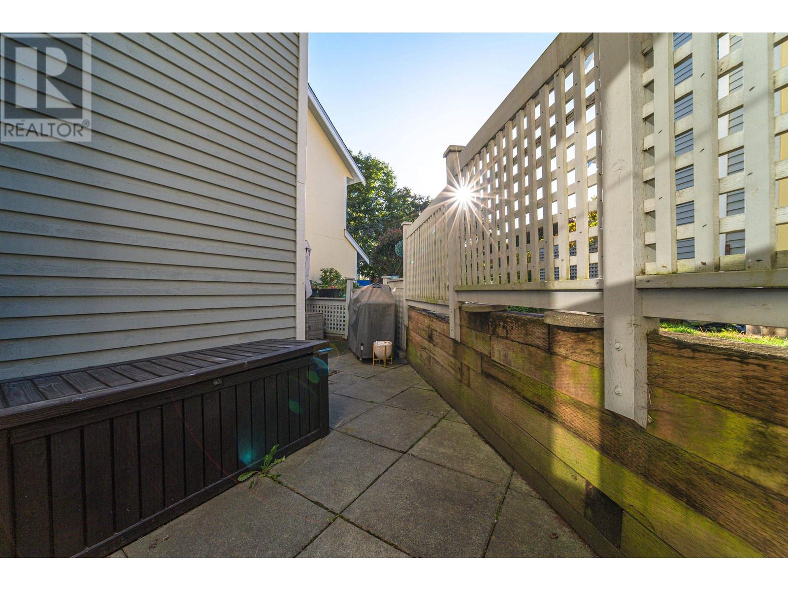 Listing Picture 28 of 38 : 8481 PORTSIDE COURT, Vancouver / 溫哥華 - 魯藝地產 Yvonne Lu Group - MLS Medallion Club Member