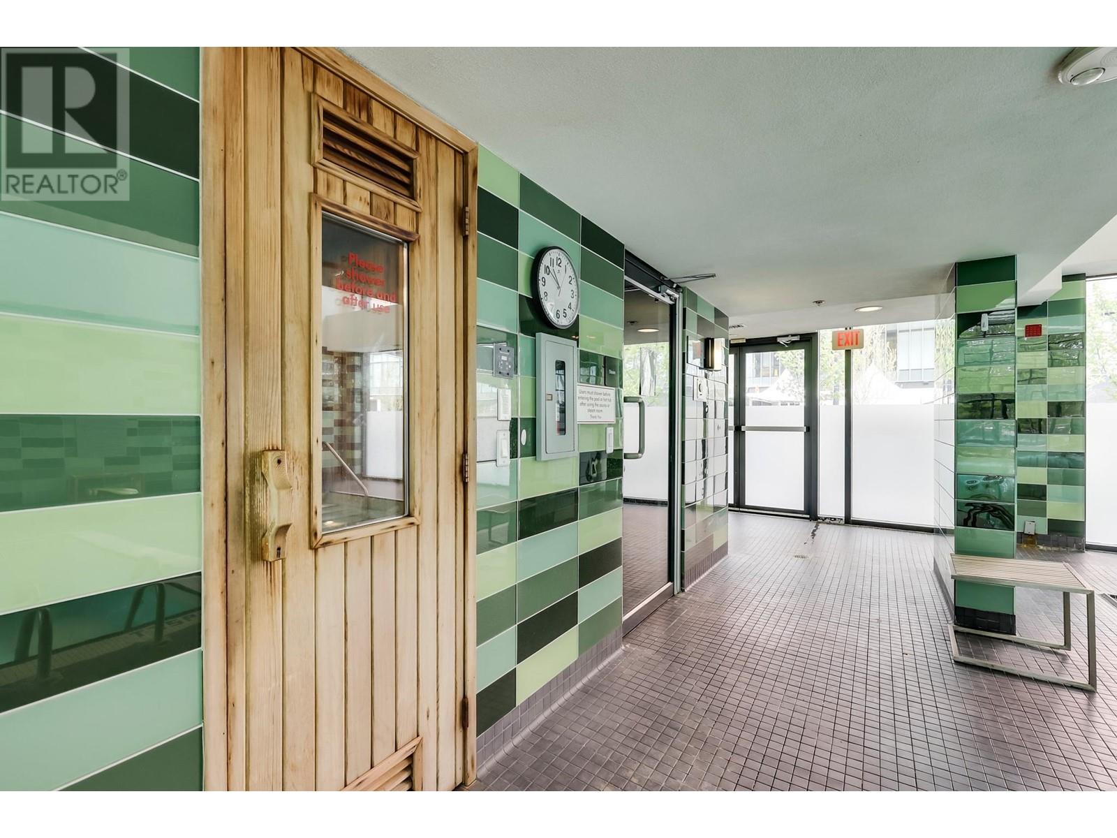 Listing Picture 12 of 19 : 503 8 SMITHE MEWS, Vancouver / 溫哥華 - 魯藝地產 Yvonne Lu Group - MLS Medallion Club Member