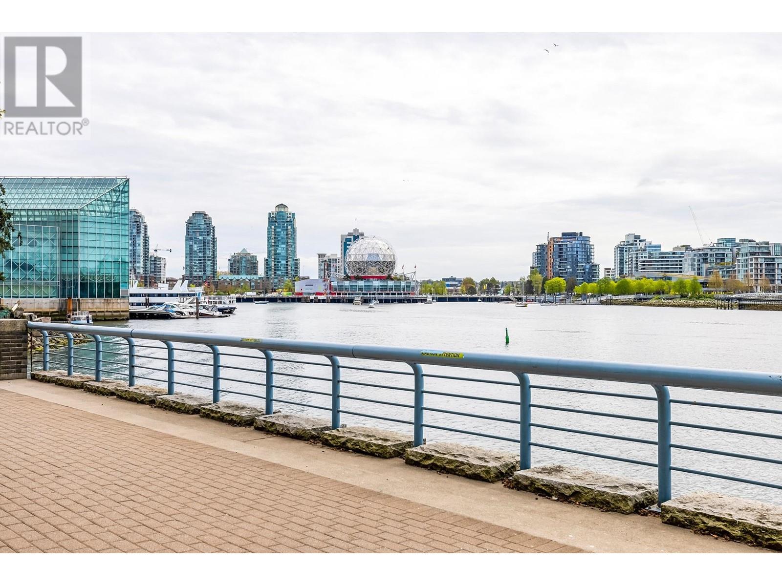 Listing Picture 19 of 19 : 503 8 SMITHE MEWS, Vancouver / 溫哥華 - 魯藝地產 Yvonne Lu Group - MLS Medallion Club Member