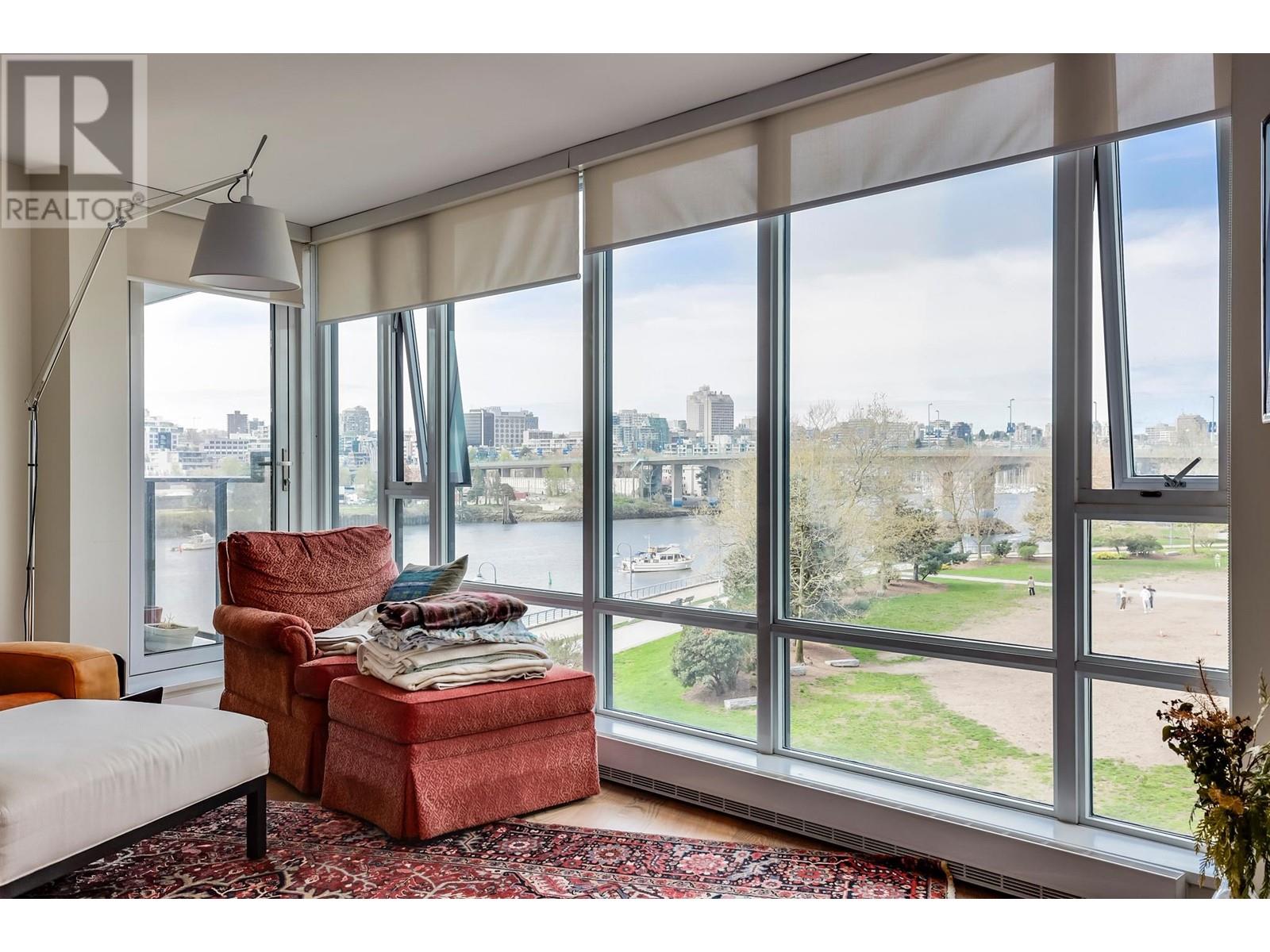 Listing Picture 5 of 19 : 503 8 SMITHE MEWS, Vancouver / 溫哥華 - 魯藝地產 Yvonne Lu Group - MLS Medallion Club Member