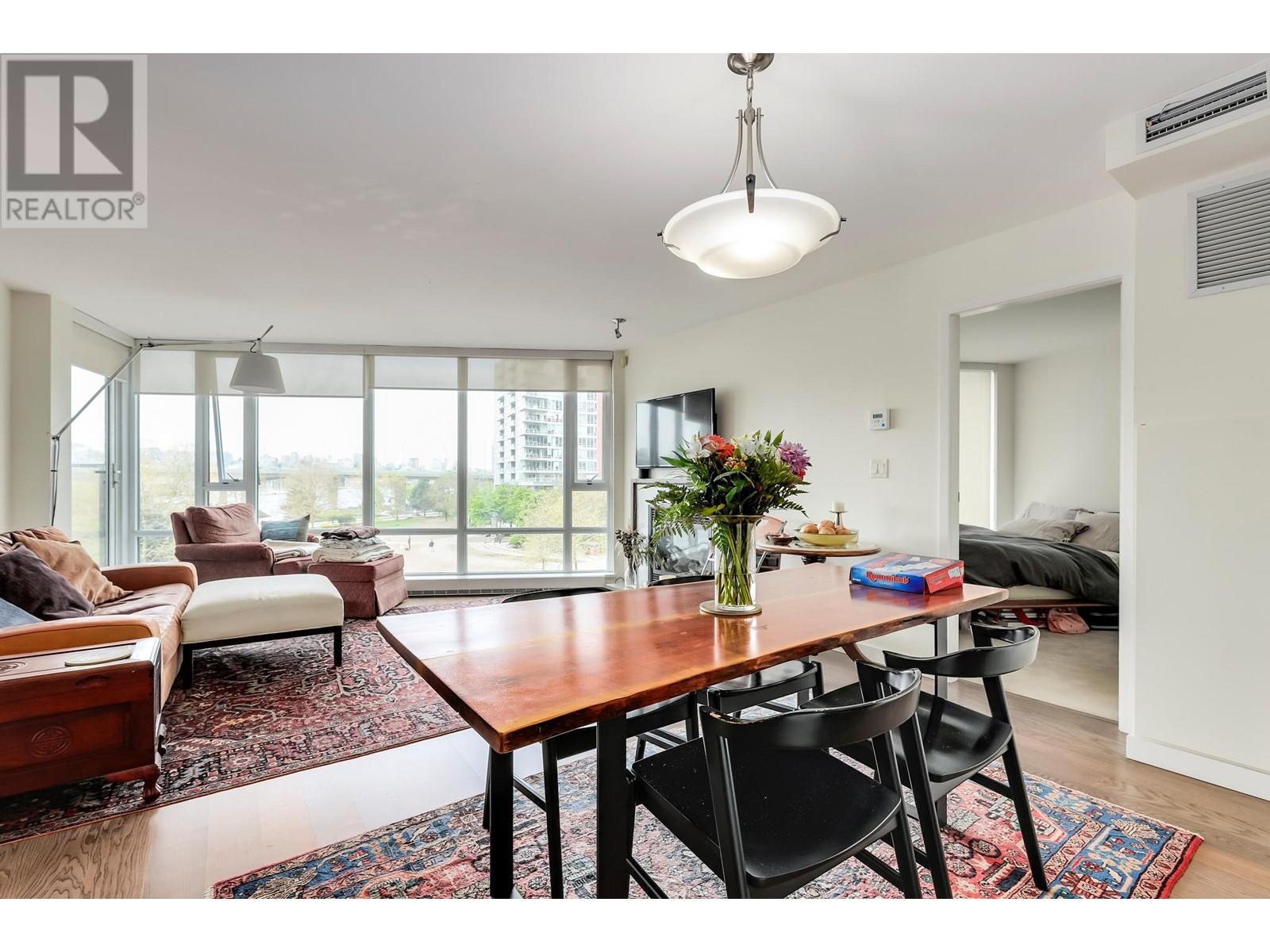 Listing Picture 6 of 19 : 503 8 SMITHE MEWS, Vancouver / 溫哥華 - 魯藝地產 Yvonne Lu Group - MLS Medallion Club Member