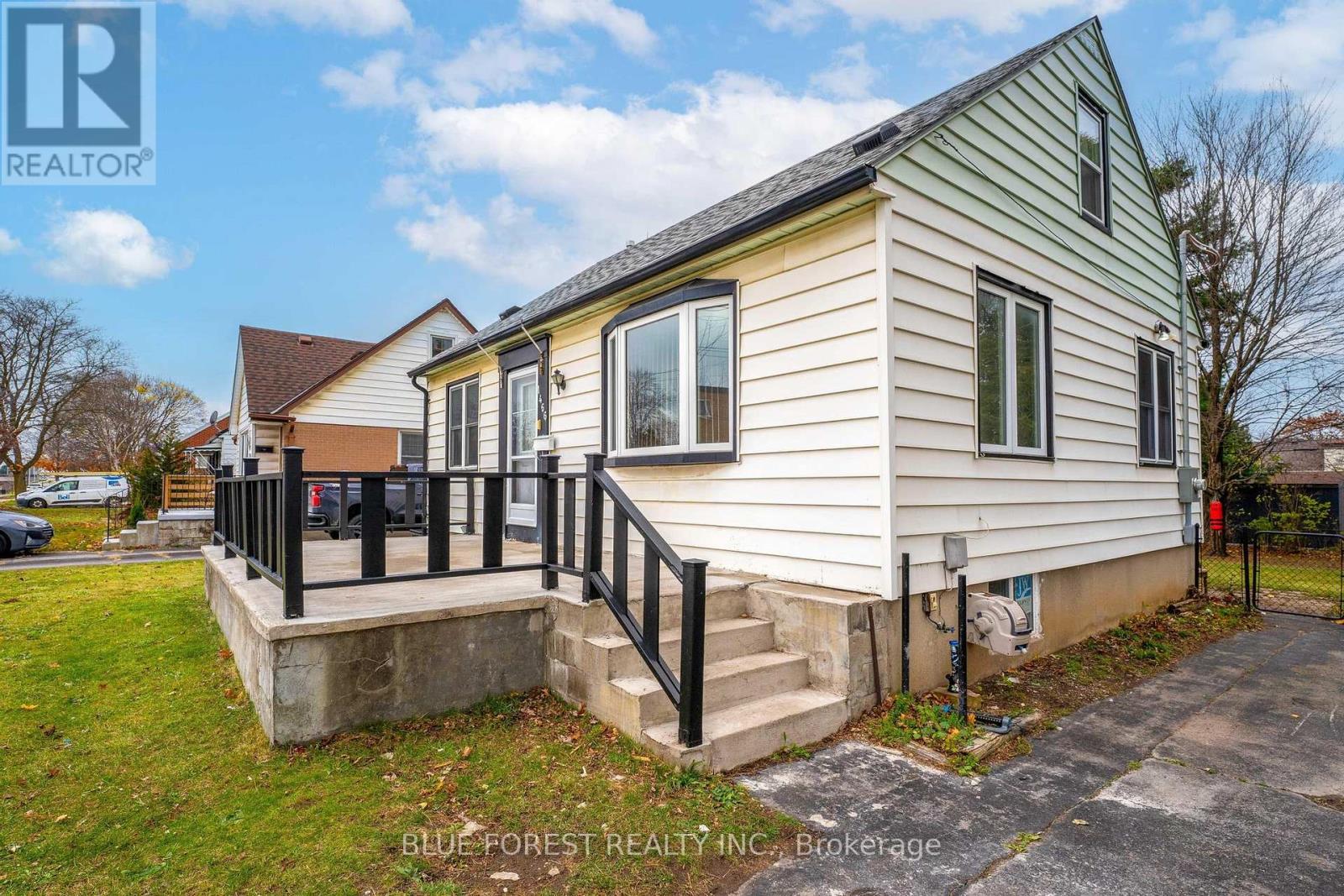 1466 Trafalgar Street, London, Ontario  N5W 1W9 - Photo 4 - X10404716