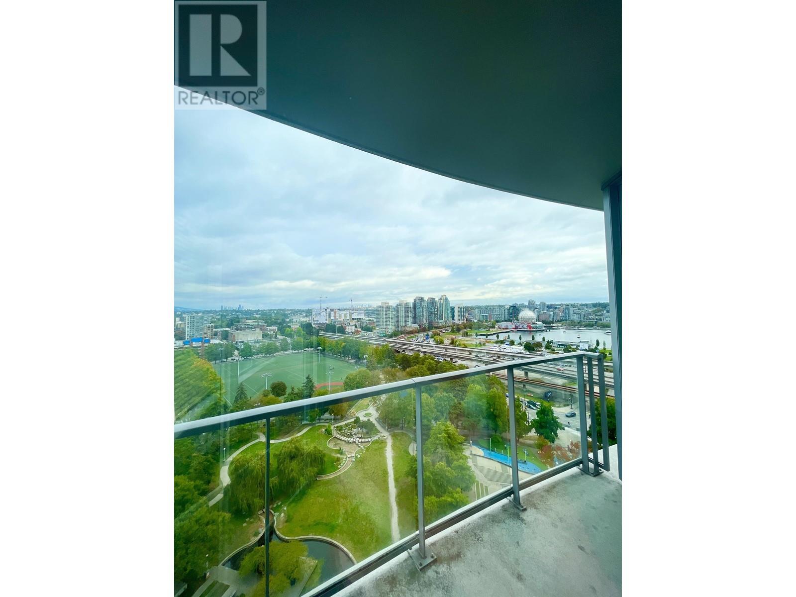 2208 58 Keefer Place, Vancouver, British Columbia  V6B 0B8 - Photo 2 - R2945425