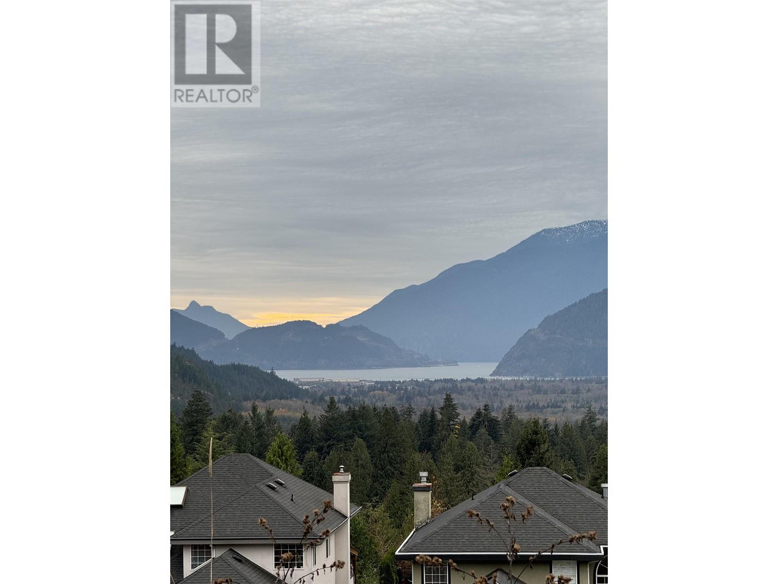 2015 Glacier View Drive, Squamish, British Columbia  V8B 0G1 - Photo 3 - R2944304