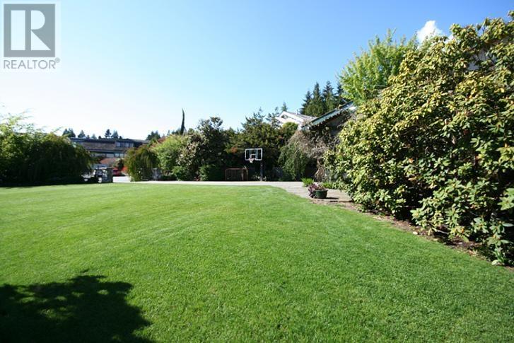 4276 Rockridge Place, West Vancouver, British Columbia  V7W 2Y4 - Photo 4 - R2945713