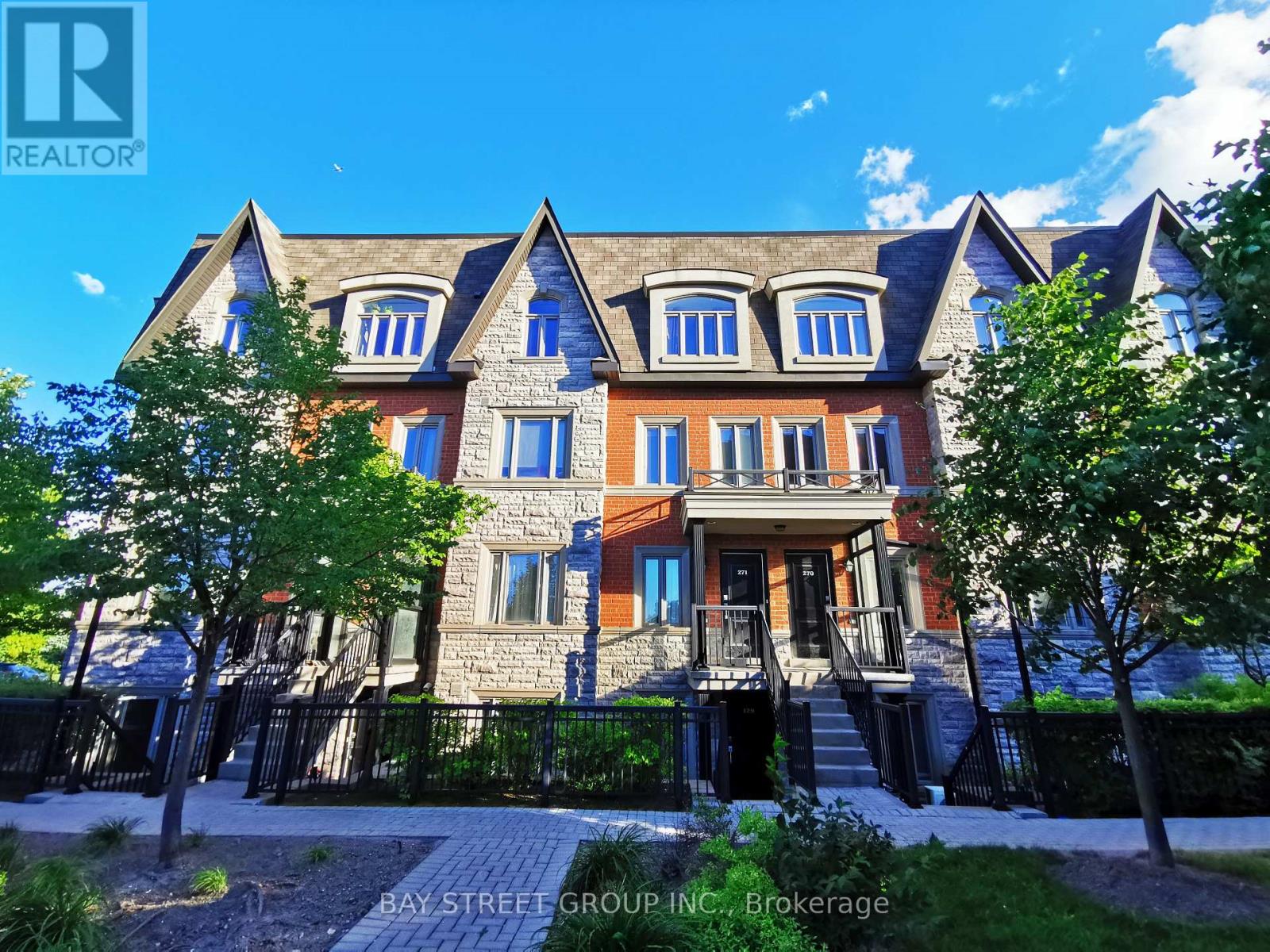 271 - 322 JOHN STREET, Markham, Ontario