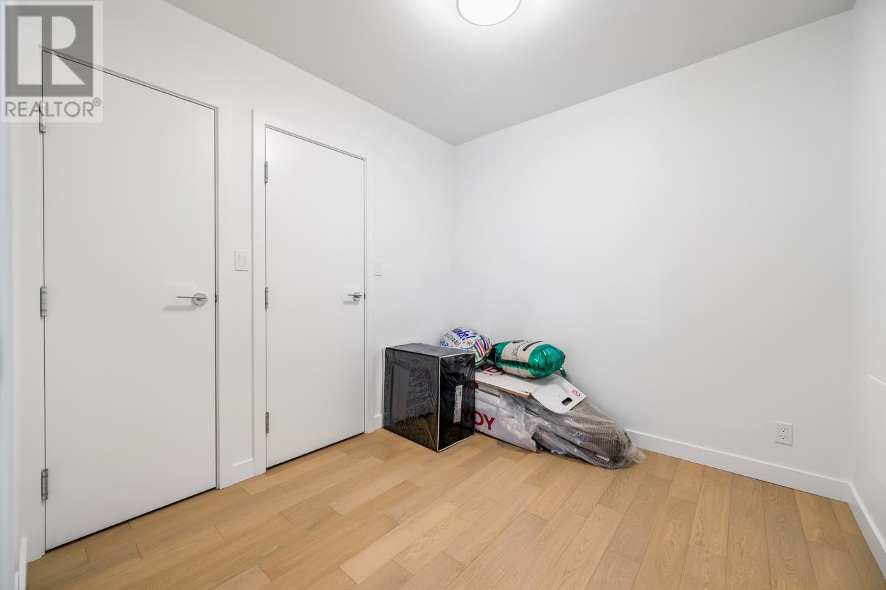 Listing Picture 22 of 26 : 204 6622 PEARSON WAY, Richmond / 烈治文 - 魯藝地產 Yvonne Lu Group - MLS Medallion Club Member