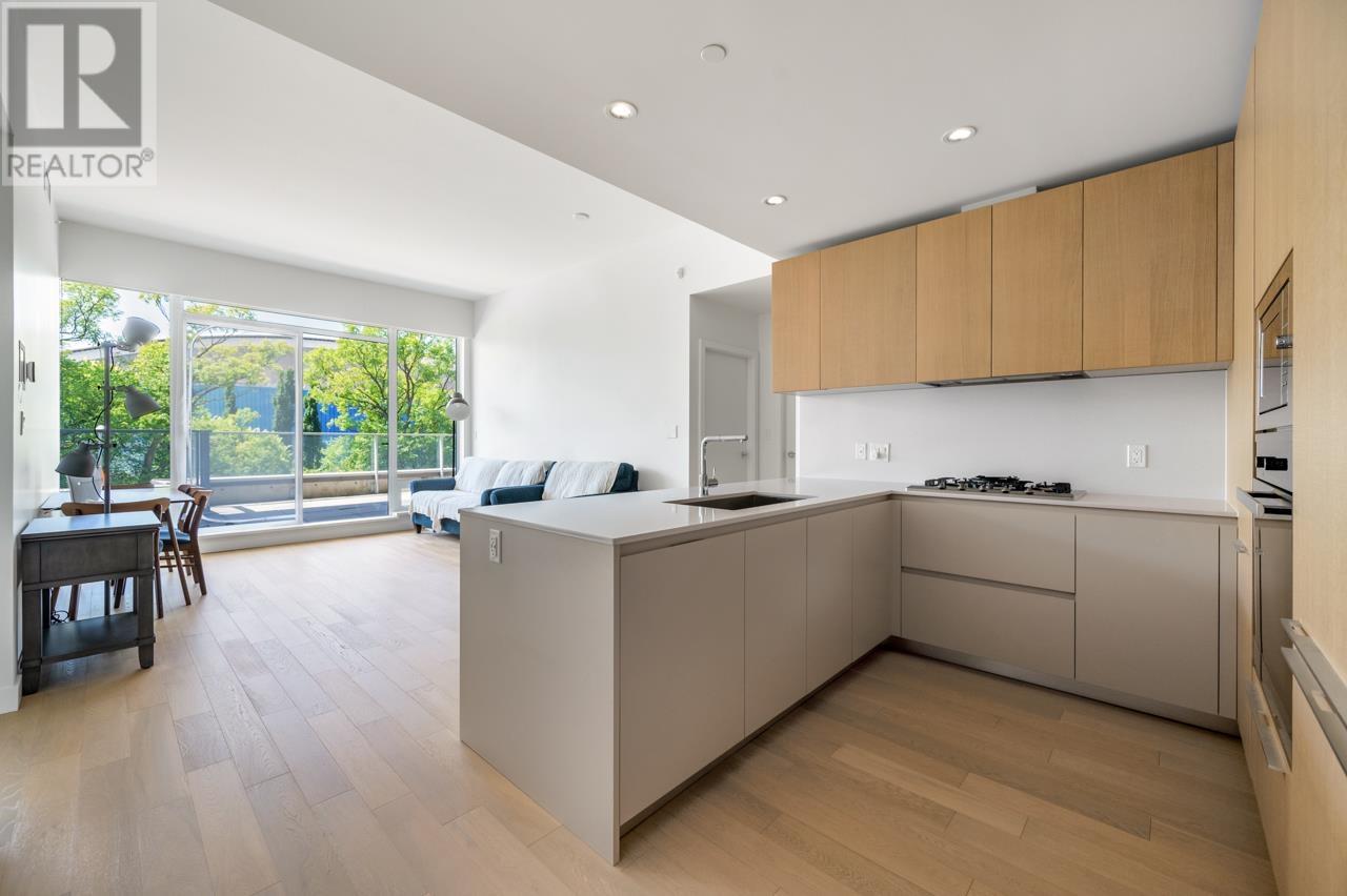 Listing Picture 10 of 26 : 204 6622 PEARSON WAY, Richmond / 烈治文 - 魯藝地產 Yvonne Lu Group - MLS Medallion Club Member