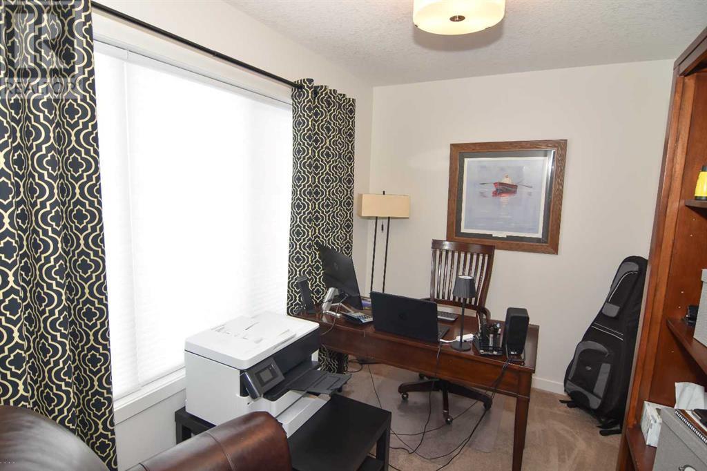 2002, 250 Fireside View, Cochrane, Alberta  T4C 2M2 - Photo 22 - A2179533