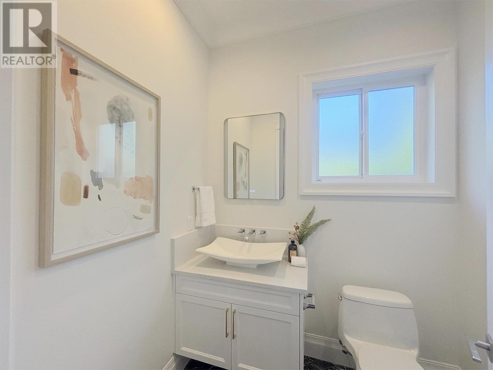 Listing Picture 14 of 26 : 9977 SULLIVAN STREET, Burnaby / 本拿比 - 魯藝地產 Yvonne Lu Group - MLS Medallion Club Member