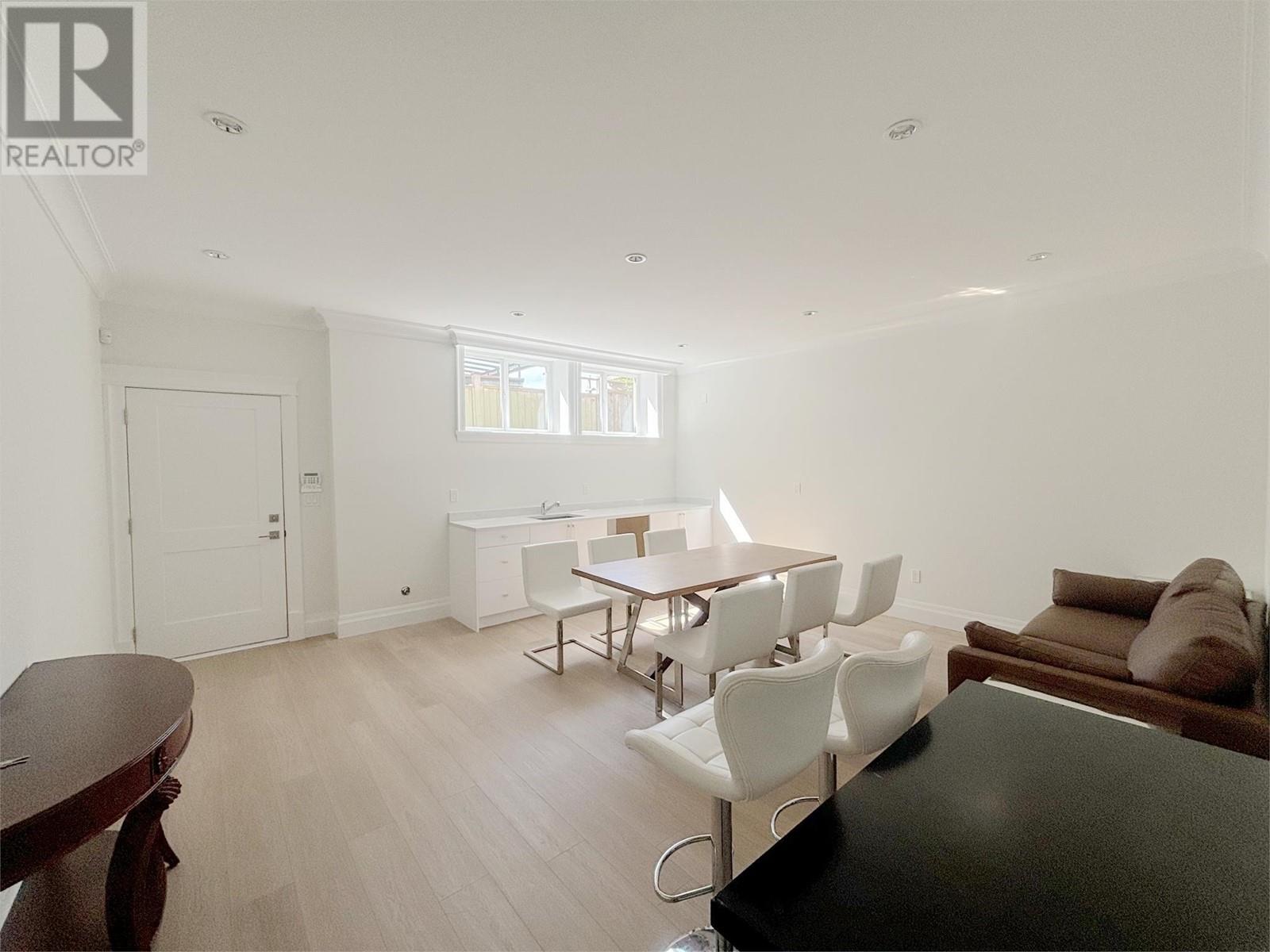 Listing Picture 23 of 26 : 9977 SULLIVAN STREET, Burnaby / 本拿比 - 魯藝地產 Yvonne Lu Group - MLS Medallion Club Member