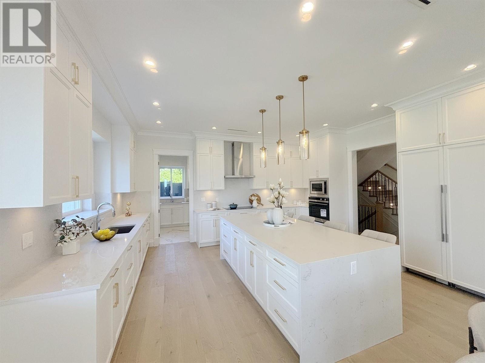 Listing Picture 24 of 26 : 9977 SULLIVAN STREET, Burnaby / 本拿比 - 魯藝地產 Yvonne Lu Group - MLS Medallion Club Member