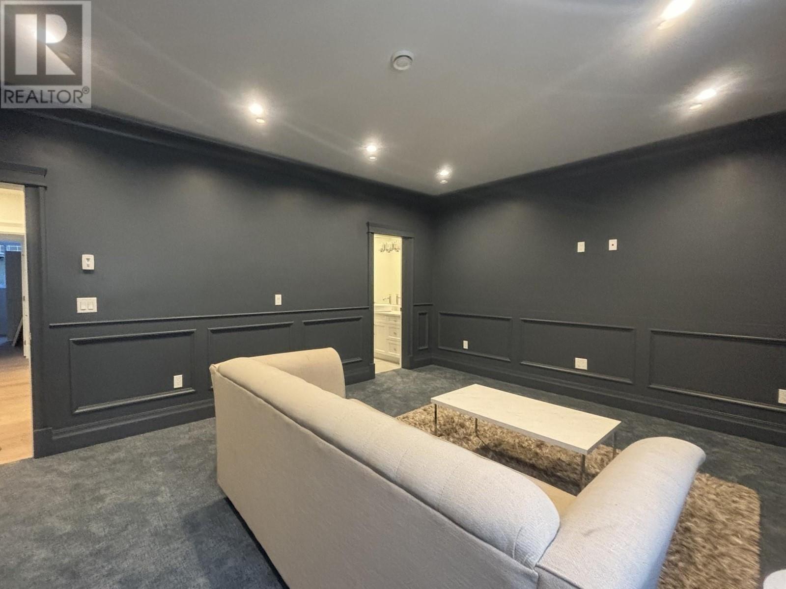 Listing Picture 26 of 26 : 9977 SULLIVAN STREET, Burnaby / 本拿比 - 魯藝地產 Yvonne Lu Group - MLS Medallion Club Member