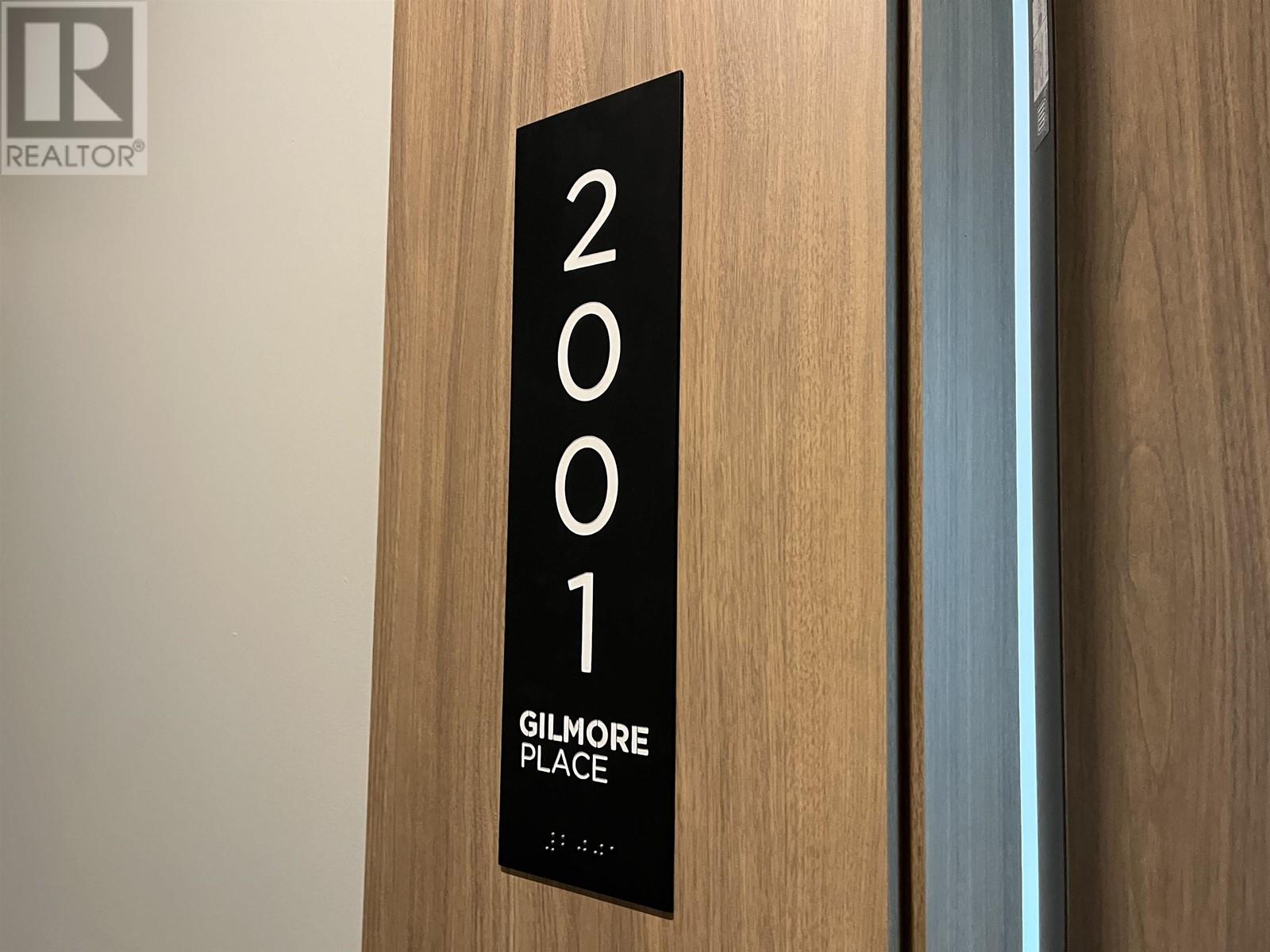 Listing Picture 2 of 18 : 2001 4168 LOUGHEED HIGHWAY, Burnaby / 本拿比 - 魯藝地產 Yvonne Lu Group - MLS Medallion Club Member