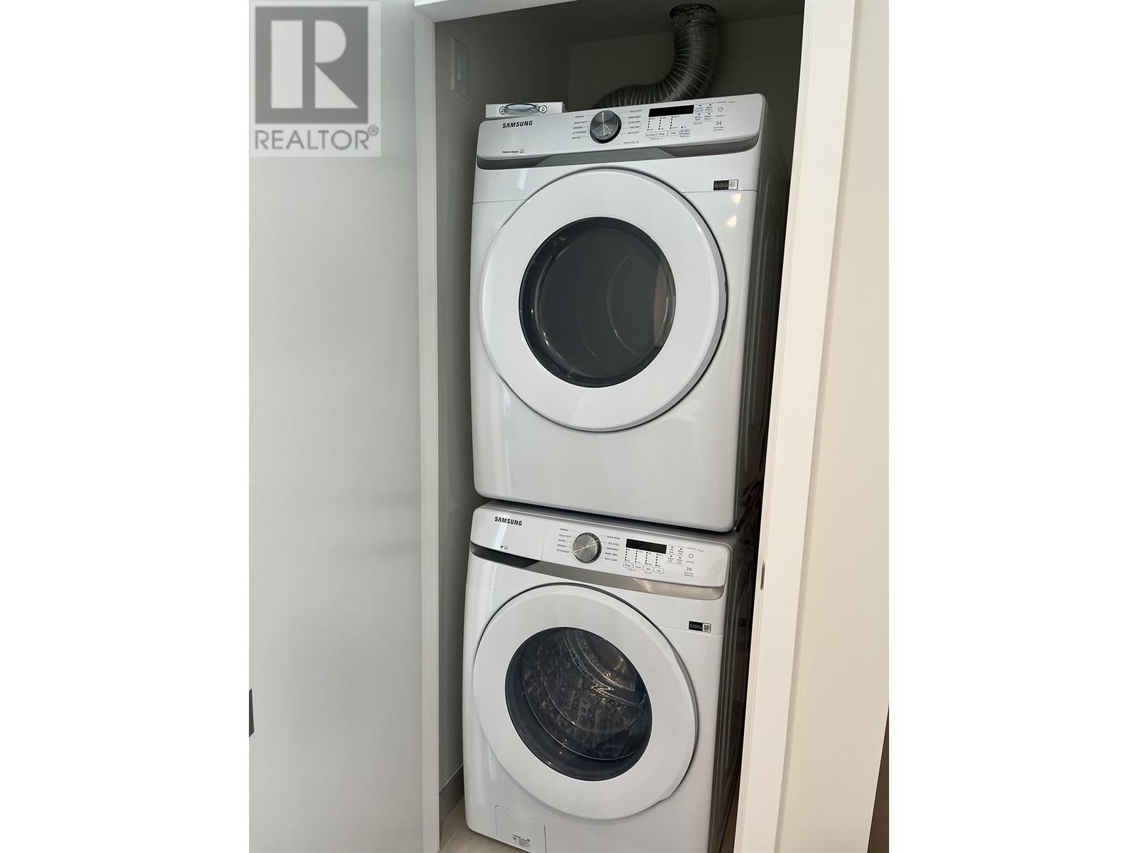 Listing Picture 18 of 18 : 2001 4168 LOUGHEED HIGHWAY, Burnaby / 本拿比 - 魯藝地產 Yvonne Lu Group - MLS Medallion Club Member