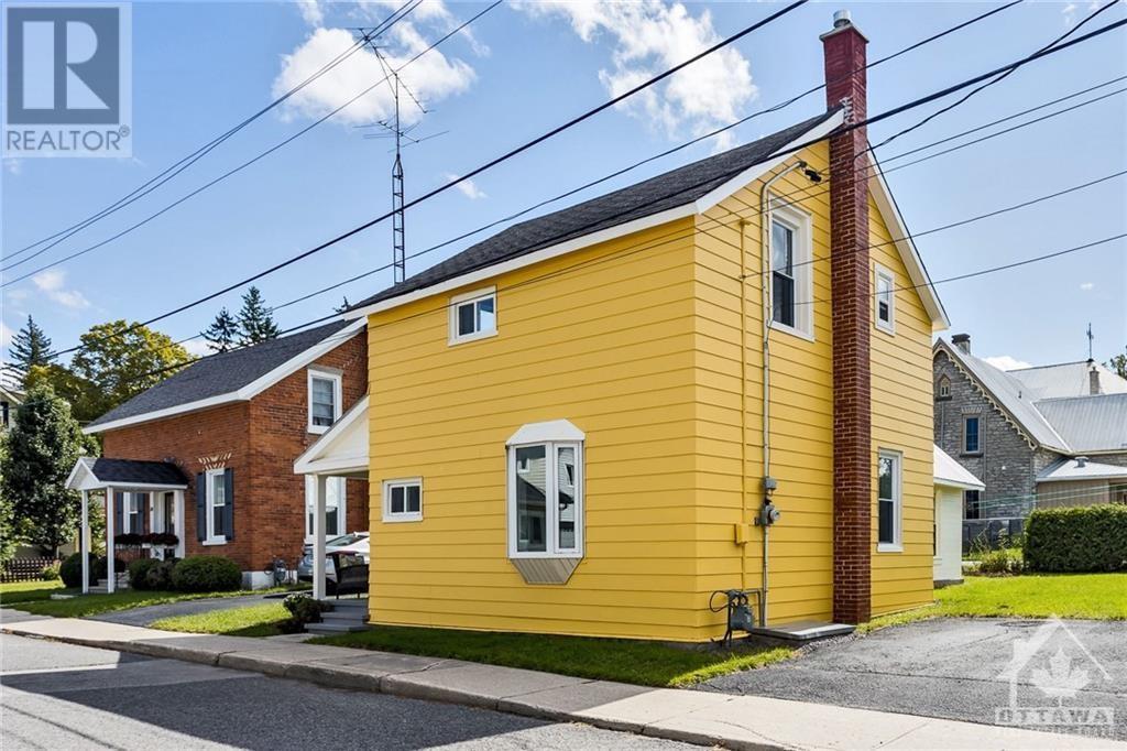 78 Colborne Street, Almonte, Ontario K0A 1A0 - Photo 2 - 1419795