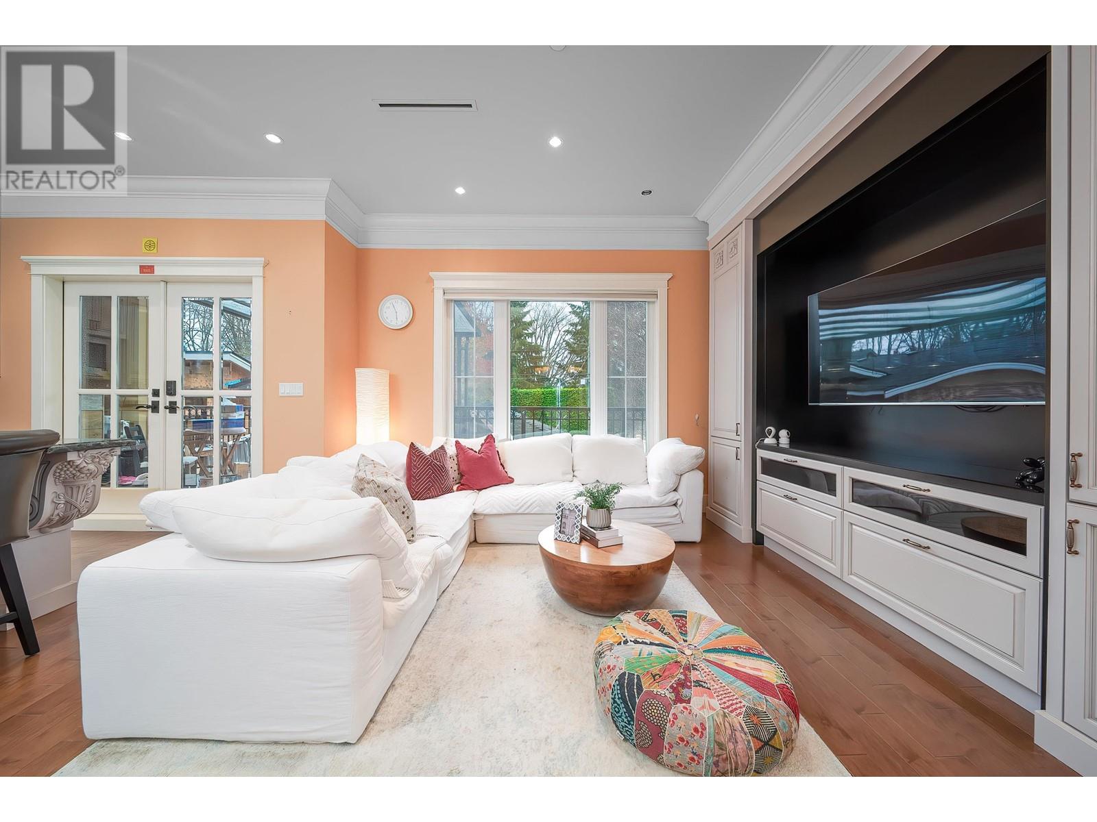 Listing Picture 6 of 40 : 3996 W 31ST AVENUE, Vancouver / 溫哥華 - 魯藝地產 Yvonne Lu Group - MLS Medallion Club Member