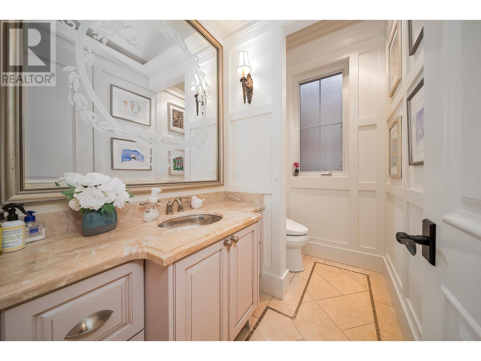 Listing Picture 17 of 40 : 3996 W 31ST AVENUE, Vancouver / 溫哥華 - 魯藝地產 Yvonne Lu Group - MLS Medallion Club Member