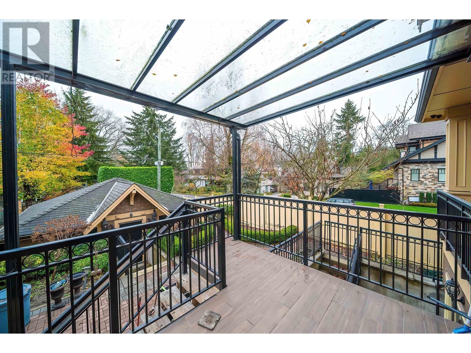 Listing Picture 32 of 40 : 3996 W 31ST AVENUE, Vancouver / 溫哥華 - 魯藝地產 Yvonne Lu Group - MLS Medallion Club Member