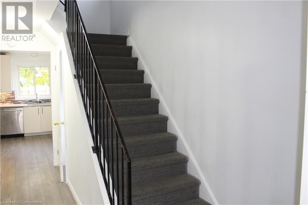 23 Horning Drive, Hamilton, Ontario  L9C 6L2 - Photo 10 - 40679174