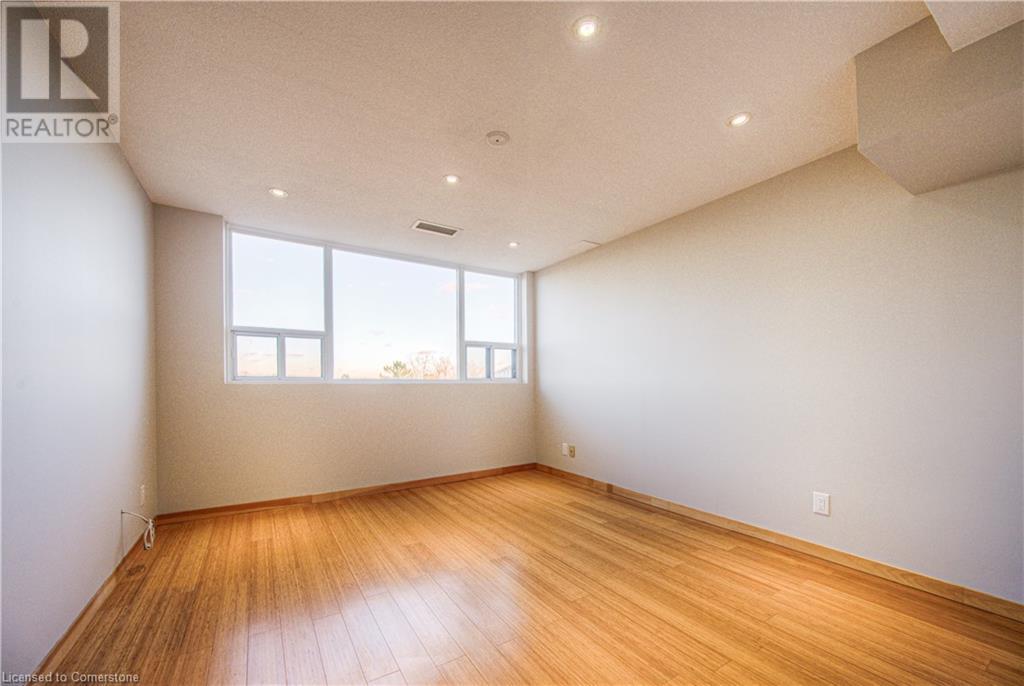 20 Ellen Street E Unit# 703, Kitchener, Ontario  N2H 6R7 - Photo 26 - 40678998