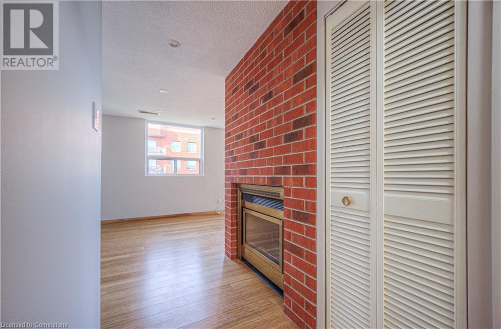 20 Ellen Street E Unit# 703, Kitchener, Ontario  N2H 6R7 - Photo 6 - 40678998