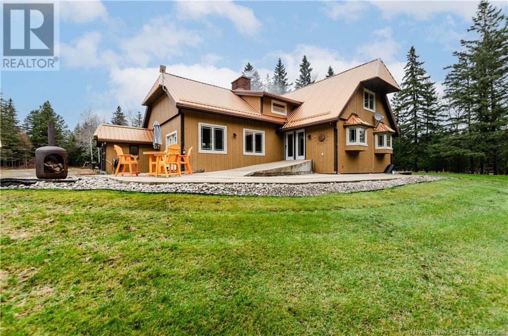 Property at 47977 Homestead Road image 4