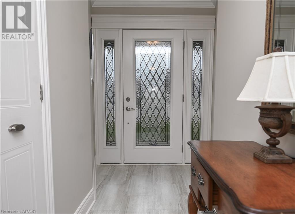 11 Mcdonald Court, Tillsonburg, Ontario N4G 5L8 - Photo 3 - 40679190