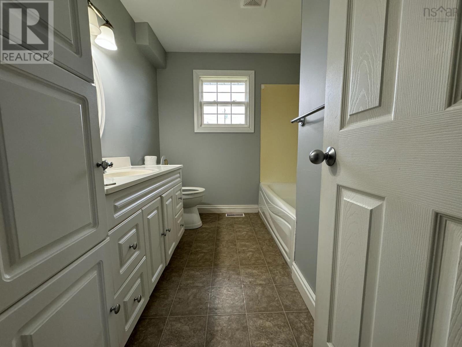 2706 High Road, Arichat, Nova Scotia  B0E 1A0 - Photo 7 - 202426962