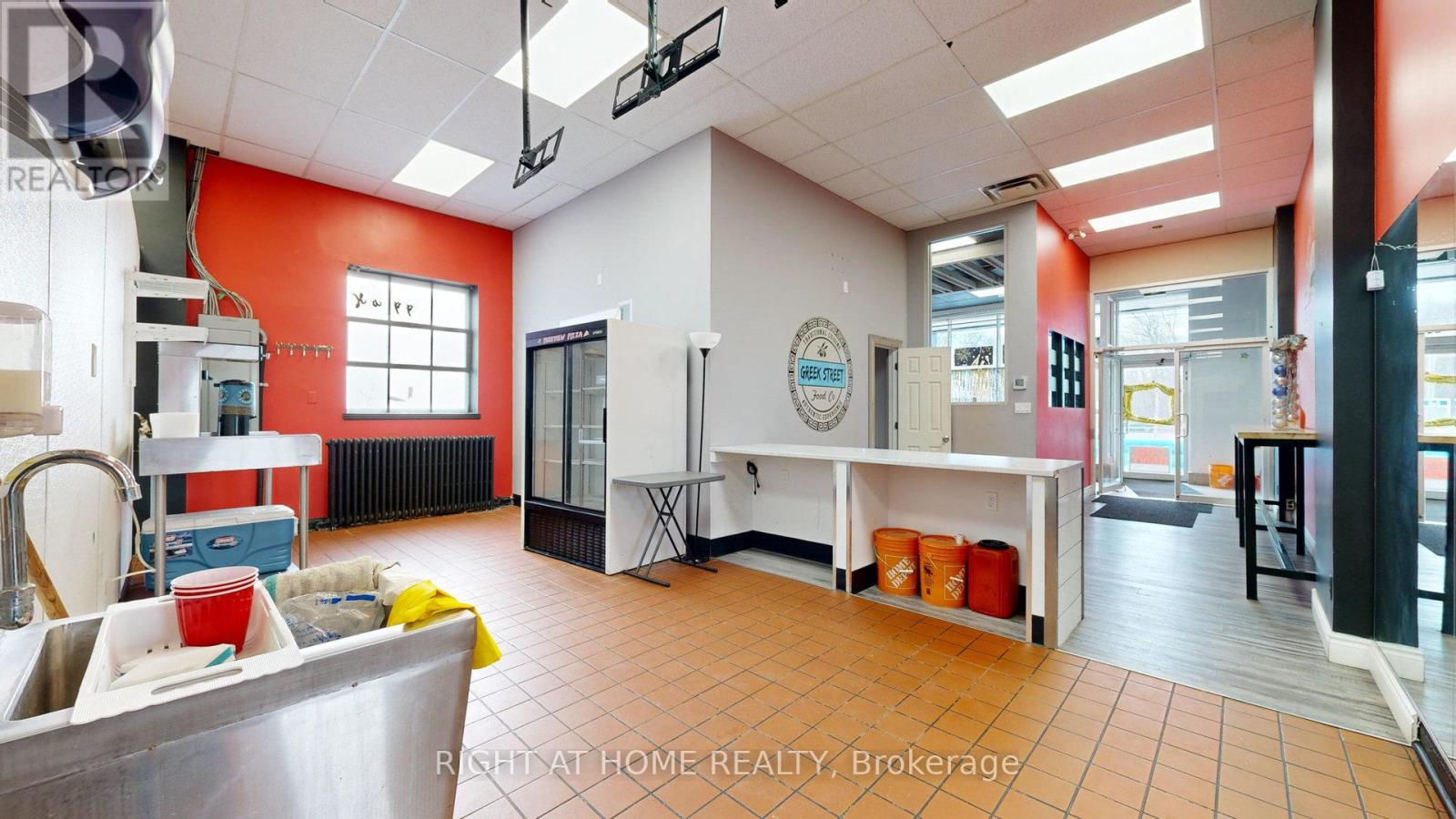 Main Fl - 803 O Connor Drive, Toronto, Ontario  M4B 2S7 - Photo 15 - E10431932