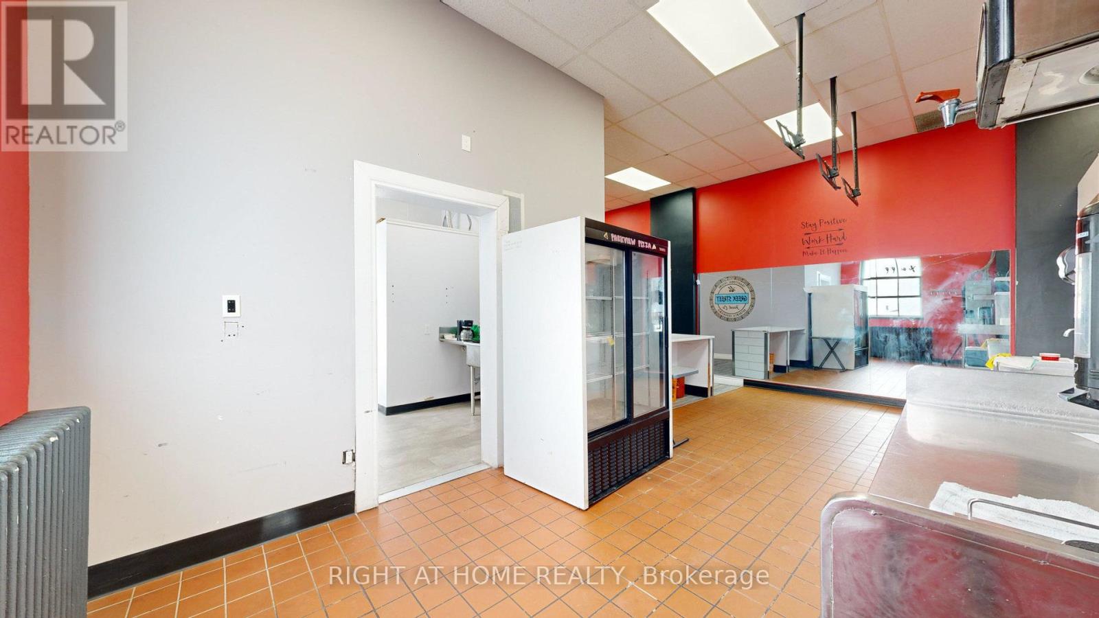 Main Fl - 803 O Connor Drive, Toronto, Ontario  M4B 2S7 - Photo 16 - E10431932