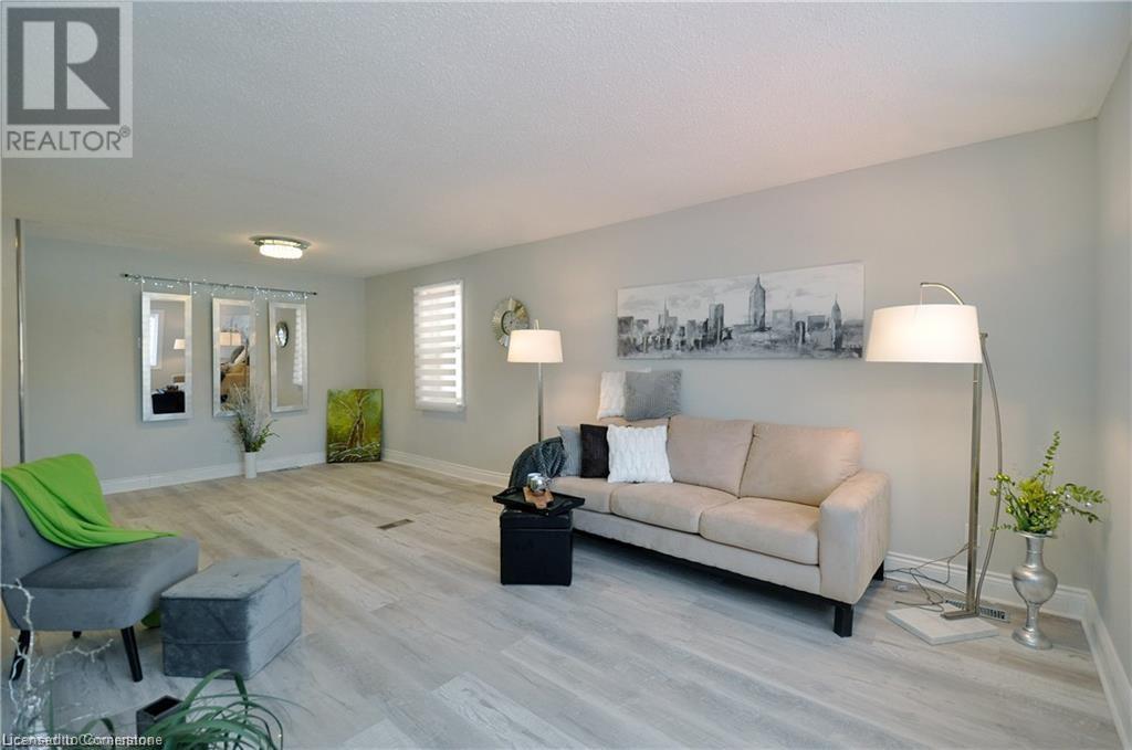 61 Ethel Street Unit# Upper Unit, Kitchener, Ontario N2B 1Z6 - Photo 1 - 40679064