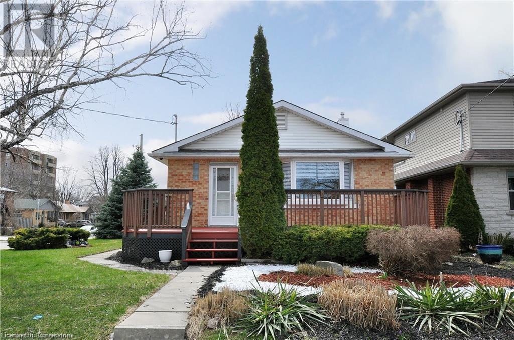 61 Ethel Street Unit# Upper Unit, Kitchener, Ontario N2B 1Z6 - Photo 3 - 40679064