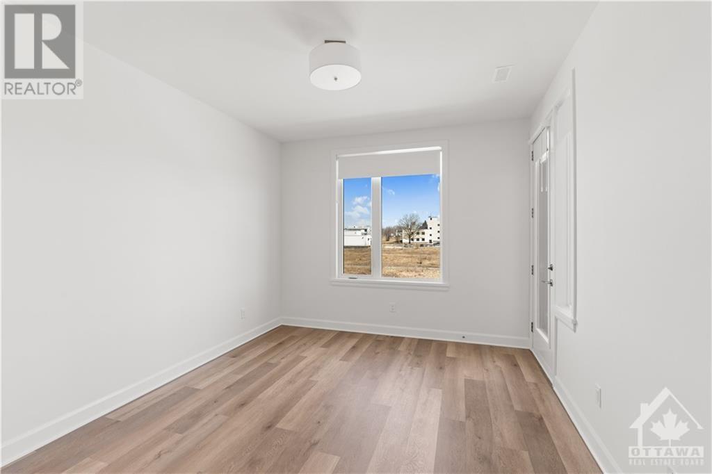 101 - 655 Wanaki Road, Ottawa, Ontario  K1K 5B4 - Photo 11 - X10432066